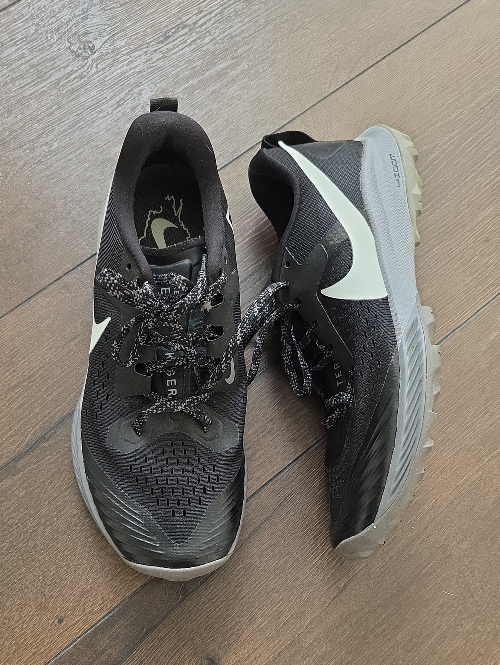 Nike Air Zoom Terra Kiger 5 Trail Running Shoes Size 9